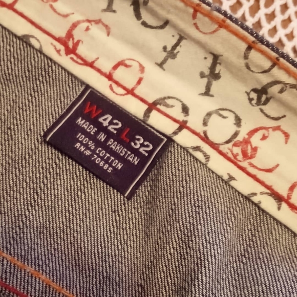 Vintage Coogi Jeans. Nice Addition To Any Jean Collection - Picture 4 of 5